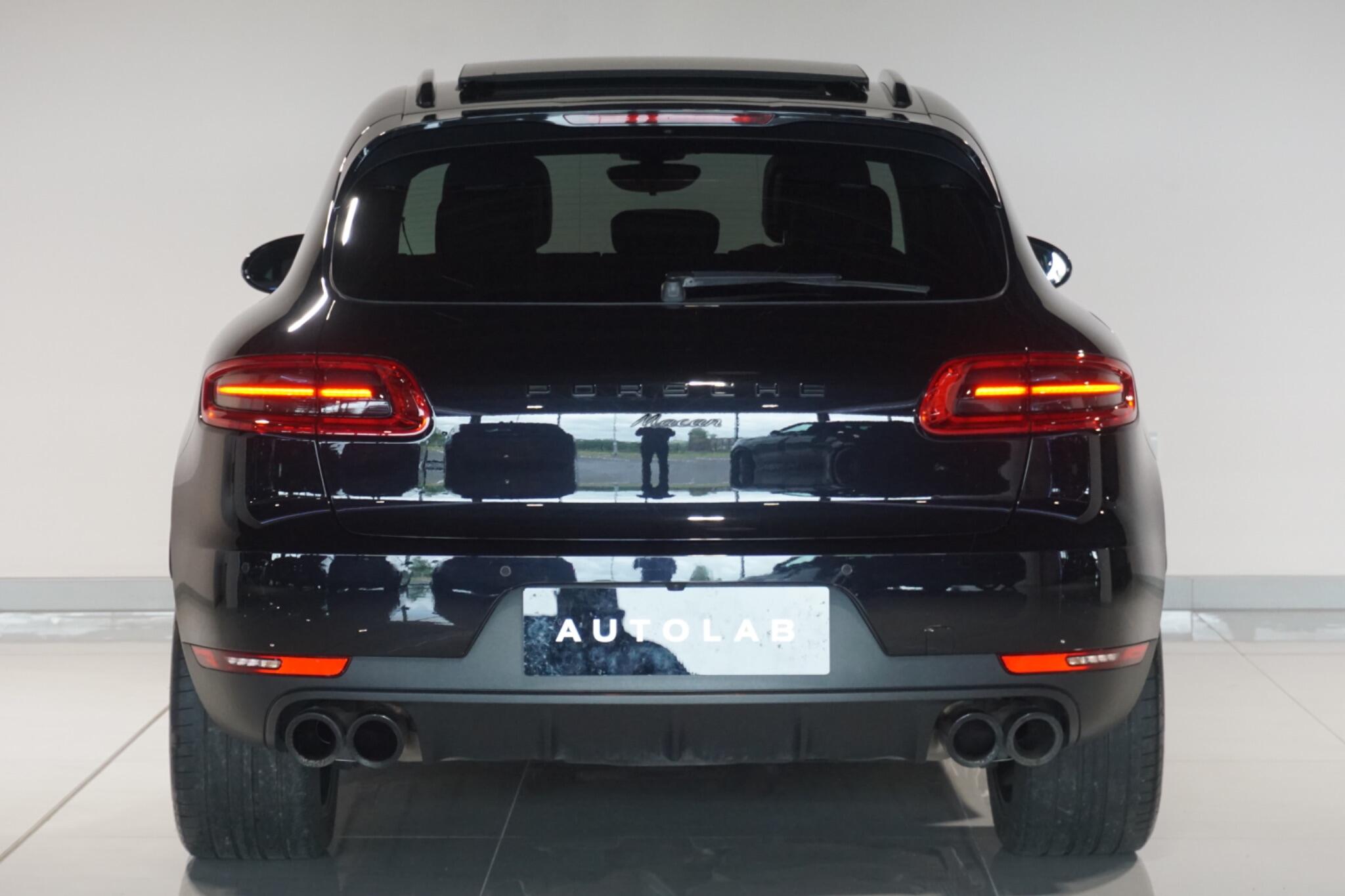 Porsche Macan 2.0T SUV 5dr Petrol PDK 4WD Euro 6 (s/s) (252 ps)